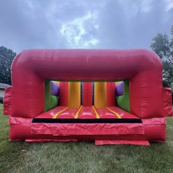 515441412 687764367664914 7894863725171471903 n 1765507170 7- Element Retro Inflatable Obstacle Course