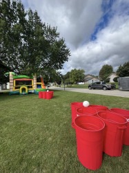 Volley Pong/Giant Beer Pong